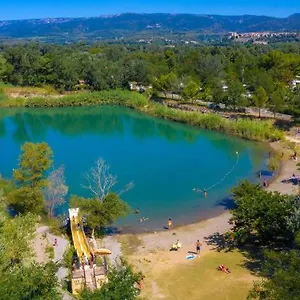 camping-domaine-des-13640.fr-provencehotel.com/